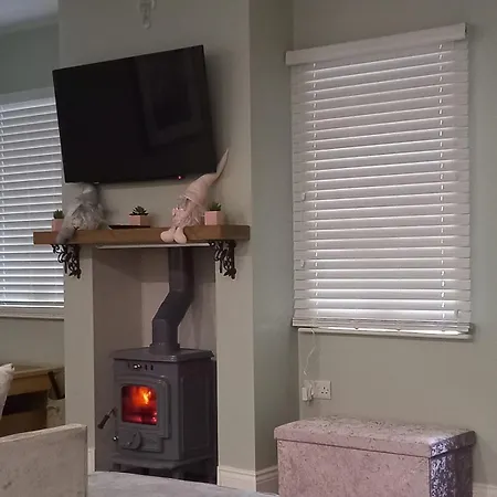 Cosy Three Bedroom House In Ballingarry Limerick Near Adare