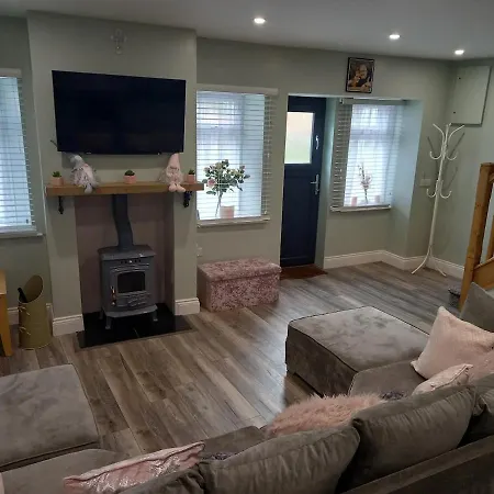 Cosy Three Bedroom House In Ballingarry Limerick Near Adare Tatil Evi *